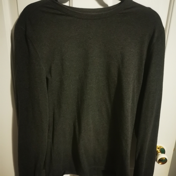 5 shirts - Picture 4 of 5